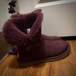 2000s plush purple UGG bailey button boots